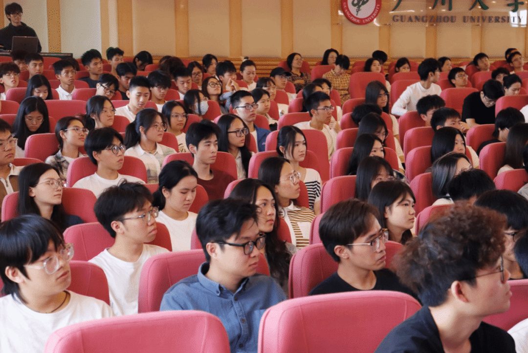 模工匠进校园示范宣讲活动走进广州大学九游会J9入口广东工人大思政课暨劳(图7)