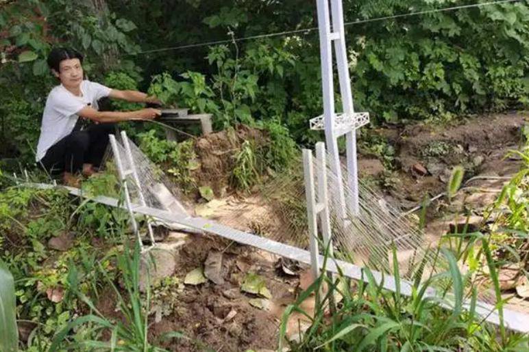 铁穿隧道还能变轨网友:农村基建狂魔九游会网站河南21岁小伙在菜地建高(图7) 铁穿隧道还能变轨网友:农村基建狂魔九游会网站河南21岁小伙在菜地建高(图7)